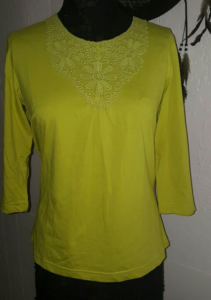 Sara Morgan Yellow Green Crochet Detail Blouse